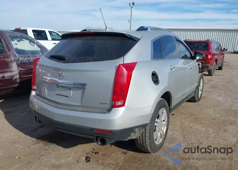 2016 Cadillac Srx Luxury Collection z USA, uszkodzony, nr VIN 3GYFNBE33GS582103